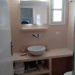 Irineos Apartment *