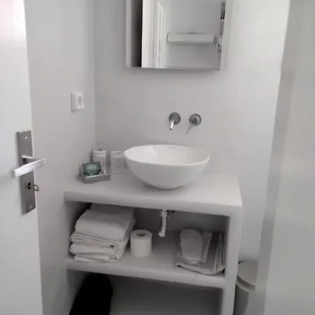 Irineos Апартаменты *