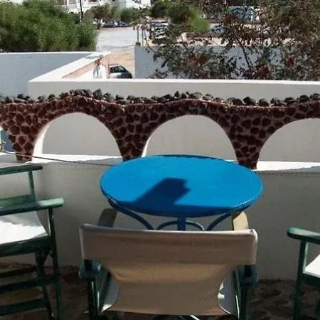 Irineos 아파트 페리사