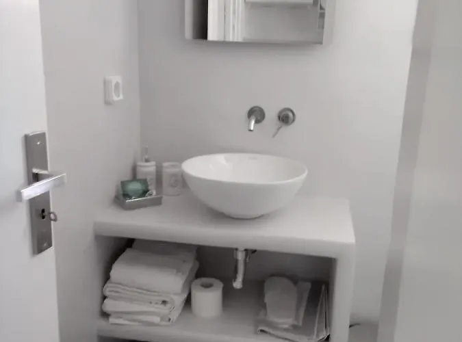 Irineos Appartement *