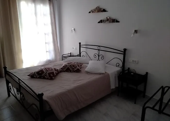 Irineos Appartement Períssa