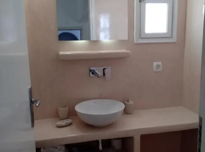 Irineos Appartement *