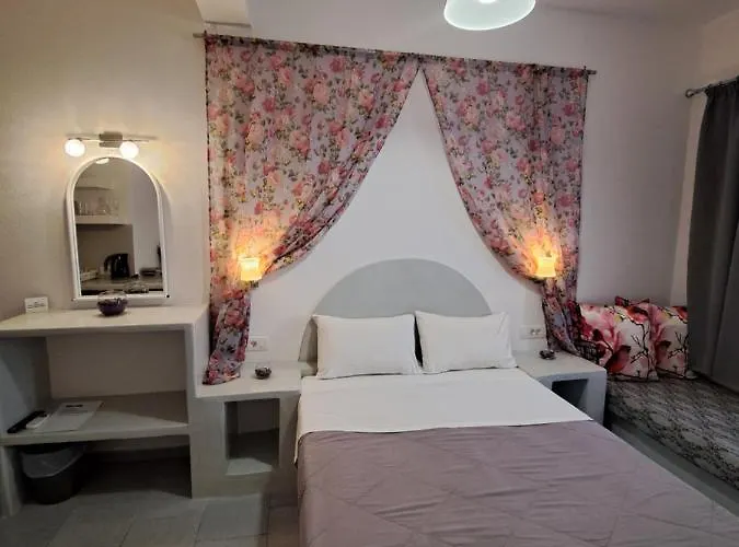 Irineos Apartament *