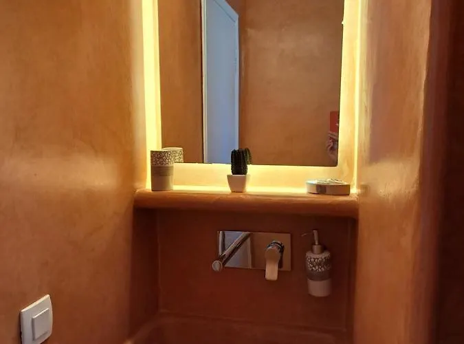 Irineos Appartement Períssa