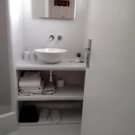 Apartment Irineos *