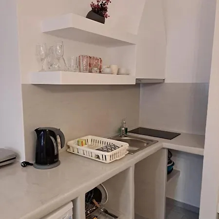 Irineos * Περίσσα