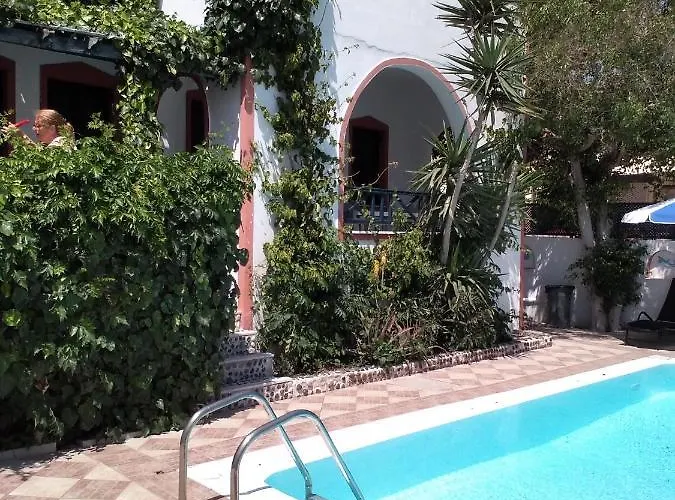 Irineos Lägenhet Perissa (Santorini)