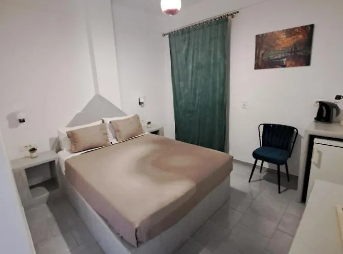 Irineos Perissa (Santorini)