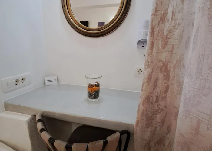 Irineos * Perissa (Santorini)